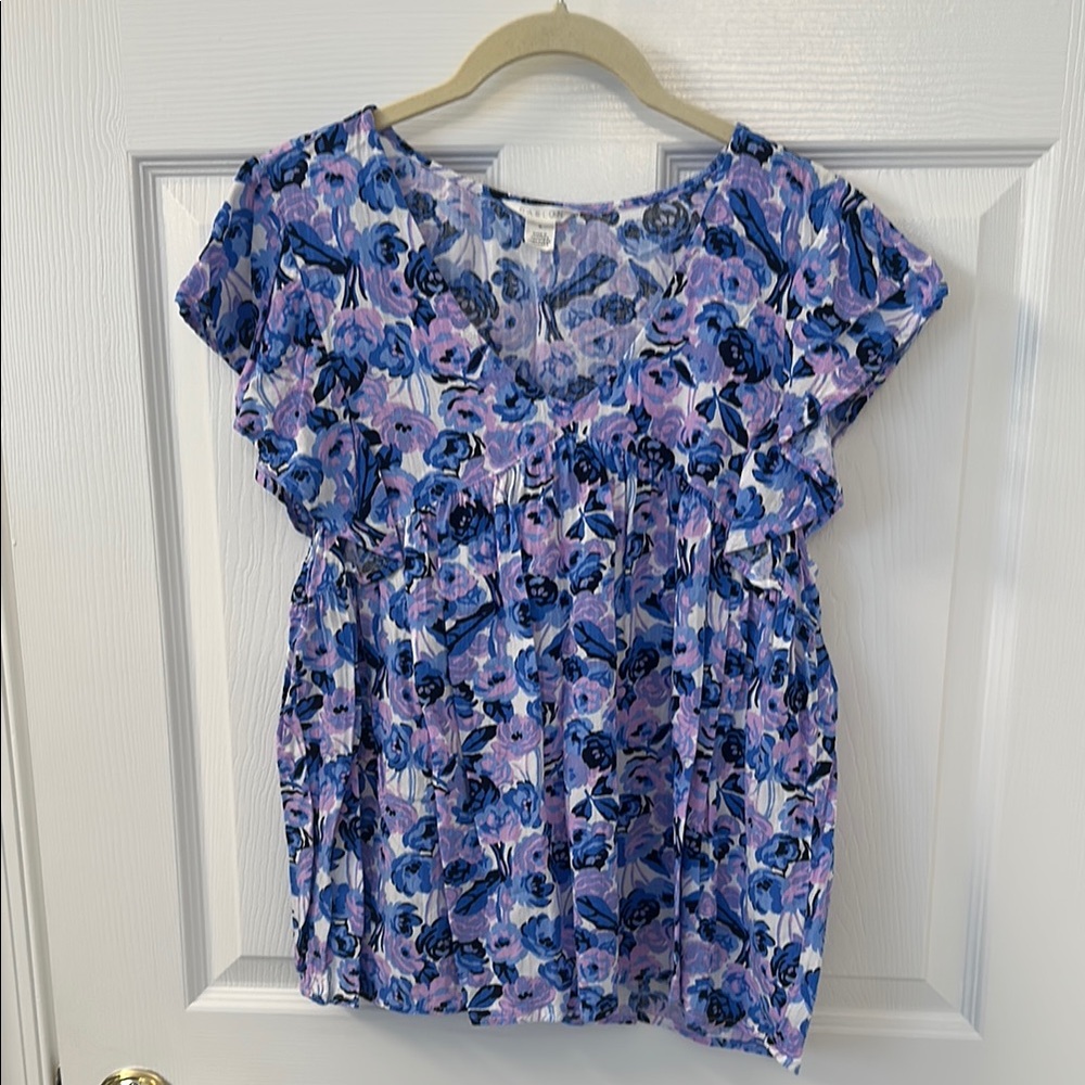 Blue and Purple Ruffled Caslon Top Size Medium Excellent Condition